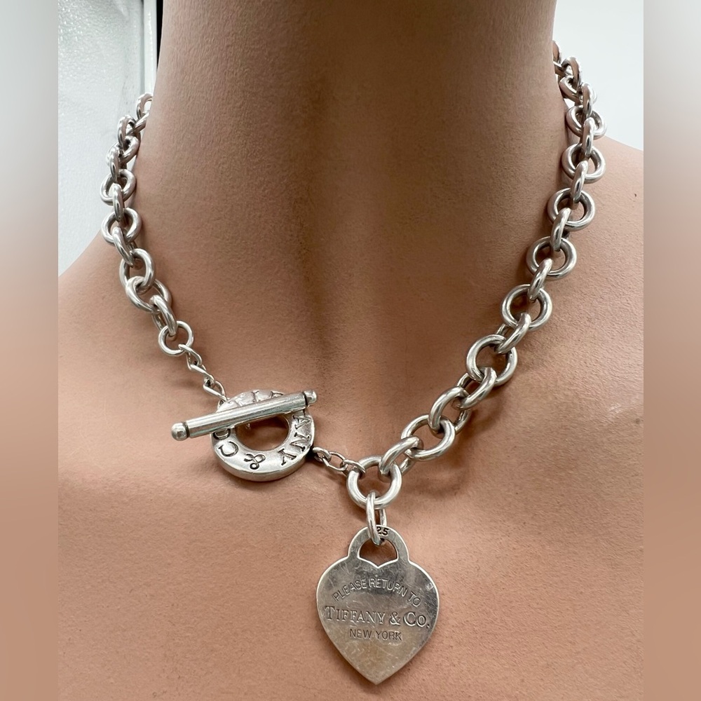🔴Authentic TIFFANY & CO. Silver RTT Heart Pendent Tag Toggle Link Necklace🔴 - Picture 3 of 10